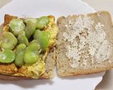 ランチ♪旬な空豆と卵焼きのホットサンド作り方3写真