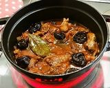 牛スジ肉とプルーン✿赤ワイン煮込み作り方5写真