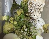 バカウマ！？アボカドサラダ丼作り方1写真