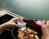 台湾定番料理・電鍋で作る麻油雞湯作り方8写真