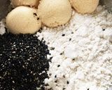 小麦粉でおやつ！香ばしゴマのかりんとう作り方1写真