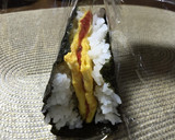 梅と卵焼きのおにぎらず！作り方4写真