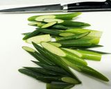 茎ニンニクと厚切りベーコンの炒め物作り方2写真