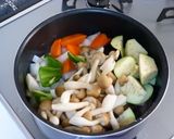 ☆野菜たっぷりチキンのトマト煮☆作り方4写真
