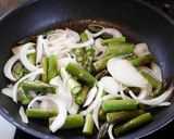 アスパラと豚バラのオイスターソース炒め作り方5写真