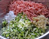 南部鉄のフライパンで焼く餃子作り方1写真