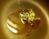 セロリがシャキッ♪豚ひきニンニク辛炒め作り方1写真