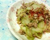 セロリがシャキッ♪豚ひきニンニク辛炒め作り方4写真