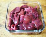 鶏肝の赤ワイン煮☆作り方1写真