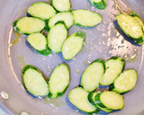 ❀冷凍シーフードと胡瓜の速攻カレー炒め❀作り方3写真