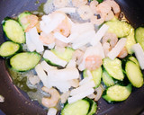 ❀冷凍シーフードと胡瓜の速攻カレー炒め❀作り方4写真