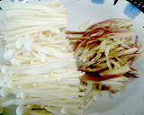 みょうがとえのきの辛子味噌汁(^^♪作り方1写真