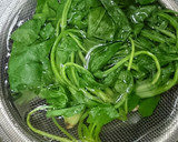 ほうれん草とひき肉のコク旨トマトスープ作り方6写真