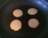 手づかみ離乳食★オートミールでパンケーキ作り方4写真