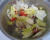 塩昆布ドレッシングで♪トマトレタスサラダ作り方3写真