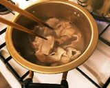 簡単茹で豚肉のごまだれ☆作り方1写真