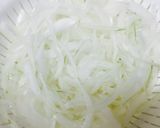 新玉ねぎと生卵のクリーミーサラダ❤️作り方1写真