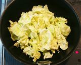 簡単♪春キャベツと卵だけ♪作り方1写真