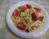 トマトとアボカドと塩昆布の冷製パスタ作り方4写真