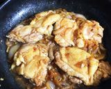 フライパンで鶏肉と玉ねぎの生姜炒め煮作り方5写真