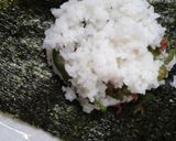 コンビーフとピーマン炒めのおにぎらず♪作り方3写真