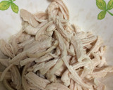 蒸し鶏カニカマ、カイワレのわさびマヨ和え作り方1写真