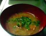 意外な組み合わせ？！トマトのお味噌汁♪作り方4写真