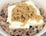雑穀米と豆腐ツナで簡単私のダイエット丼♪作り方3写真