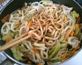ランチに簡単♪焼きうどん！ソース焼そば風作り方5写真