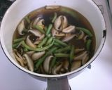 簡単　早い！いんげんと　椎茸のお吸い物作り方3写真