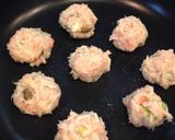 お弁当に♫カニカマ入りつくね。作り方2写真