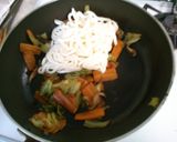 簡単 ランチに 焼きうどん 中華風 塩味作り方3写真