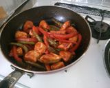 鶏肉スナップえんどうパプリカのケチャ炒め作り方9写真