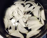 玉ねぎとワカメの中華スープ❤️作り方1写真