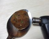 お湯を注いで即席味噌汁(玉?)お弁当に♪作り方3写真