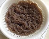 糸こん・ピーマン・かまぼこのきんぴら作り方1写真