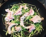 水菜と豚肉の パッパッと炒め作り方3写真