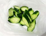 簡単!!きゅうりの浅漬け中華風ニンニク味作り方1写真