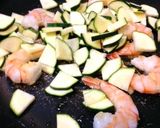 簡単★ズッキーニと海老のパスタ作り方7写真