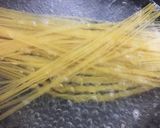 お一人さまランチ！しめじのクリームパスタ作り方2写真