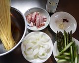 簡単！アスパラとベーコンのめんつゆパスタ作り方1写真