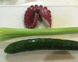 きゅうりとセロリのポンポンサラダ タコ入作り方1写真