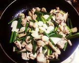 鶏肉とニンニクの芽の卵とじ作り方2写真