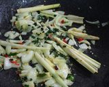 ココナッツが効いてるチキンカレー作り方7写真