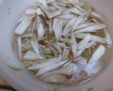 鶏とごぼうとこんにゃくのみそ煮作り方1写真