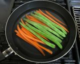 面倒見るのは15分♪鶏ムネ肉の野菜ロール作り方4写真