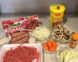 完熟トマトルーで作る煮込みハンバーグ作り方1写真
