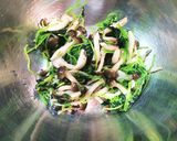 やみつき！三つ葉とキノコのわさび醤油和え作り方3写真