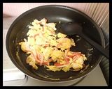 簡単!冷凍インゲンのいり卵作り方3写真