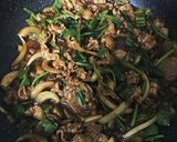 豚こまほうれん草とザーサイの甜麺醤炒め作り方5写真